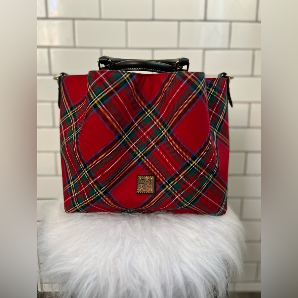 Dooney & Bourke Purse
